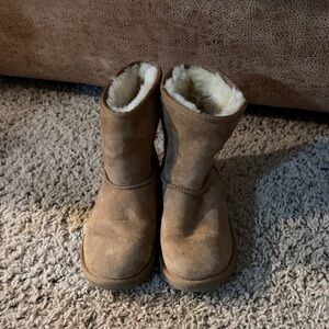 UGG Classic II Boot - Little Kid / Big Kid - Chestnut